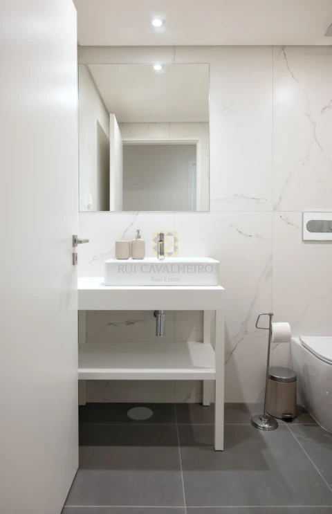 Apartamento T1 para Venda em Cedofeita, Santo Ildefonso, Sé, Miragaia, São Nicolau e Vitória