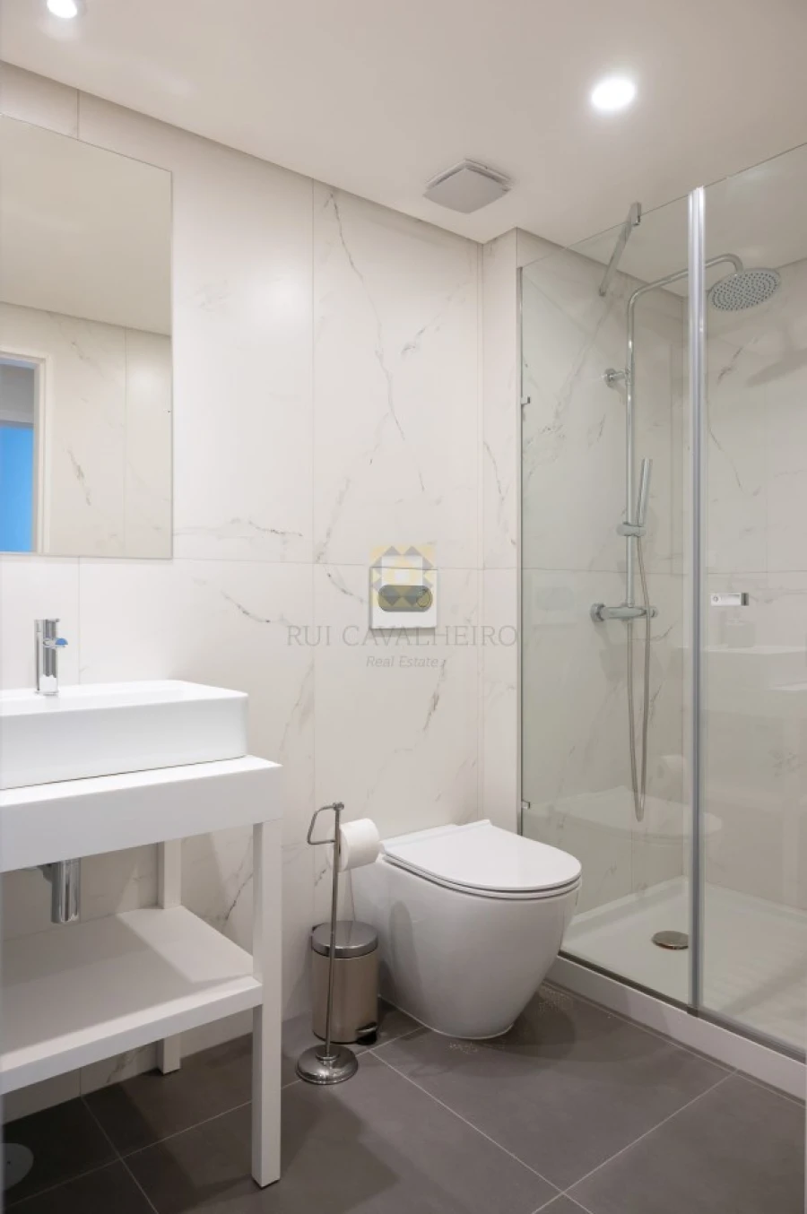 Apartamento T1 para Venda em Cedofeita, Santo Ildefonso, Sé, Miragaia, São Nicolau e Vitória Foto 22