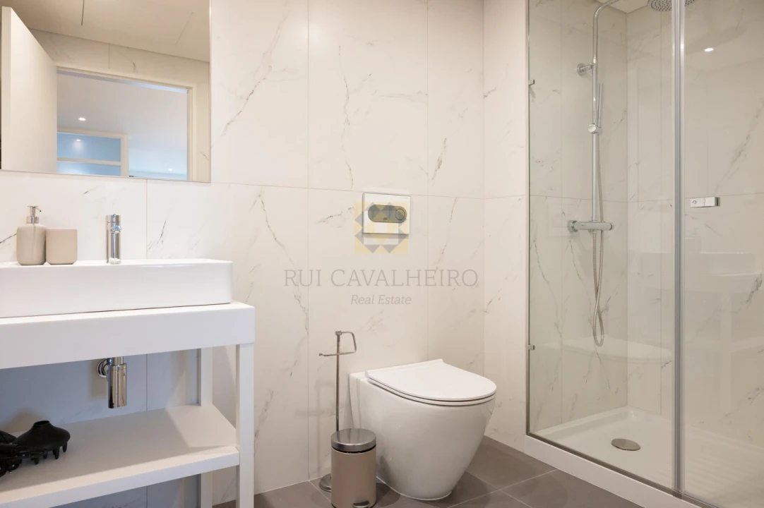 Apartamento T2 para Venda em Cedofeita, Santo Ildefonso, Sé, Miragaia, São Nicolau e Vitória Foto 27