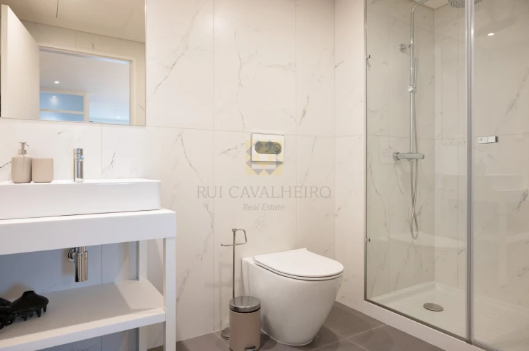 Apartamento T2 para Venda em Cedofeita, Santo Ildefonso, Sé, Miragaia, São Nicolau e Vitória Foto 27