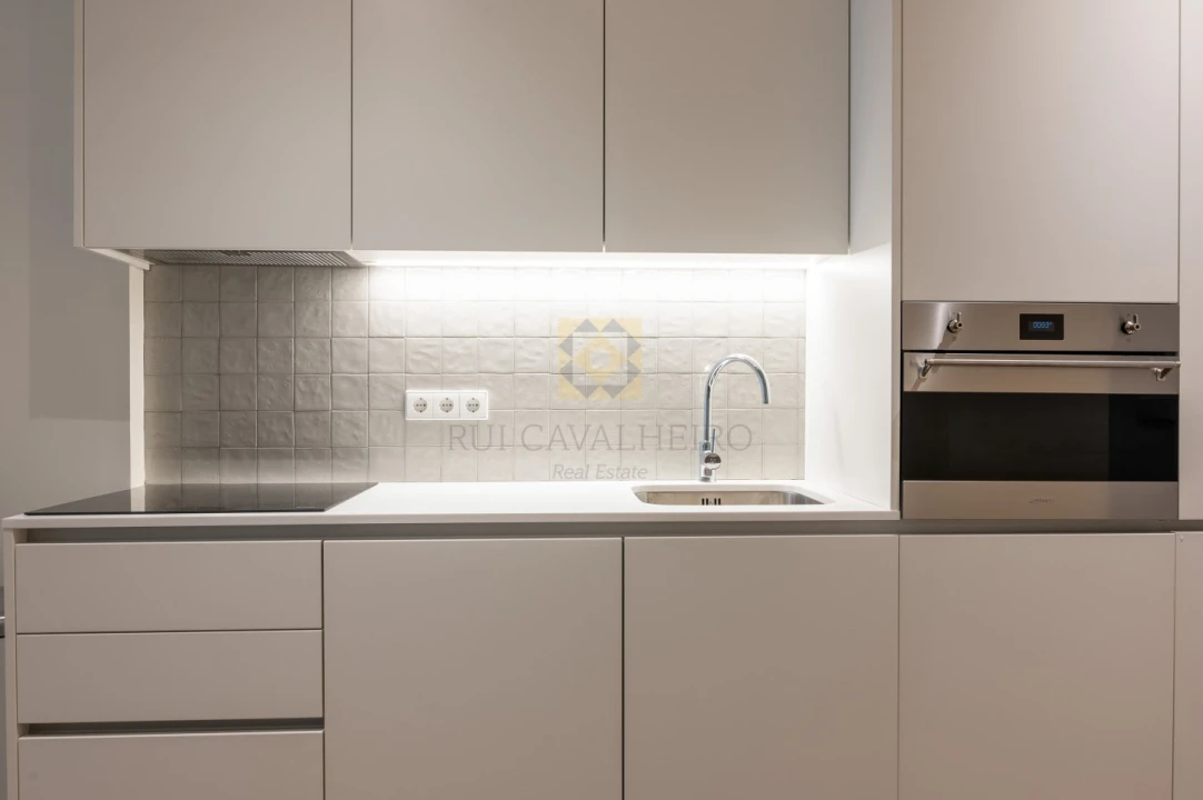 Apartamento T1 para Venda em Cedofeita, Santo Ildefonso, Sé, Miragaia, São Nicolau e Vitória Foto 17