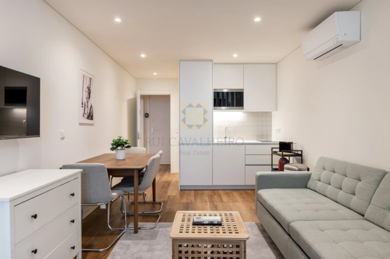 Apartamento T1 para Venda em Cedofeita, Santo Ildefonso, Sé, Miragaia, São Nicolau e Vitória Foto 31