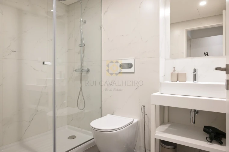Apartamento T1 para Venda em Cedofeita, Santo Ildefonso, Sé, Miragaia, São Nicolau e Vitória Foto 36