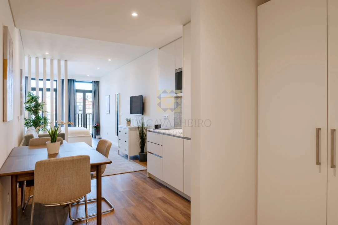 Apartamento T2 para Venda em Cedofeita, Santo Ildefonso, Sé, Miragaia, São Nicolau e Vitória Foto 12