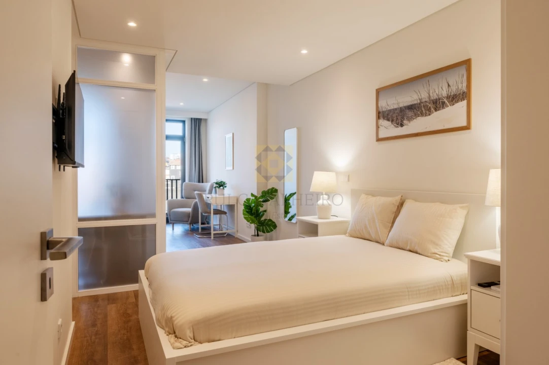 Apartamento T2 para Venda em Cedofeita, Santo Ildefonso, Sé, Miragaia, São Nicolau e Vitória Foto 24
