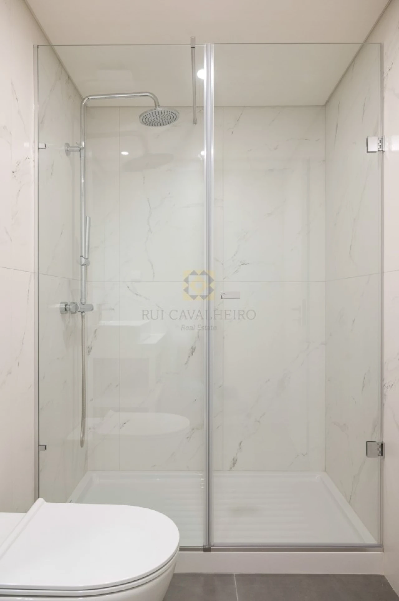 Apartamento T2 para Venda em Cedofeita, Santo Ildefonso, Sé, Miragaia, São Nicolau e Vitória Foto 43
