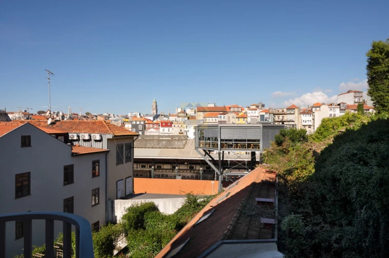 Apartamento T2 para Venda em Cedofeita, Santo Ildefonso, Sé, Miragaia, São Nicolau e Vitória Foto 28