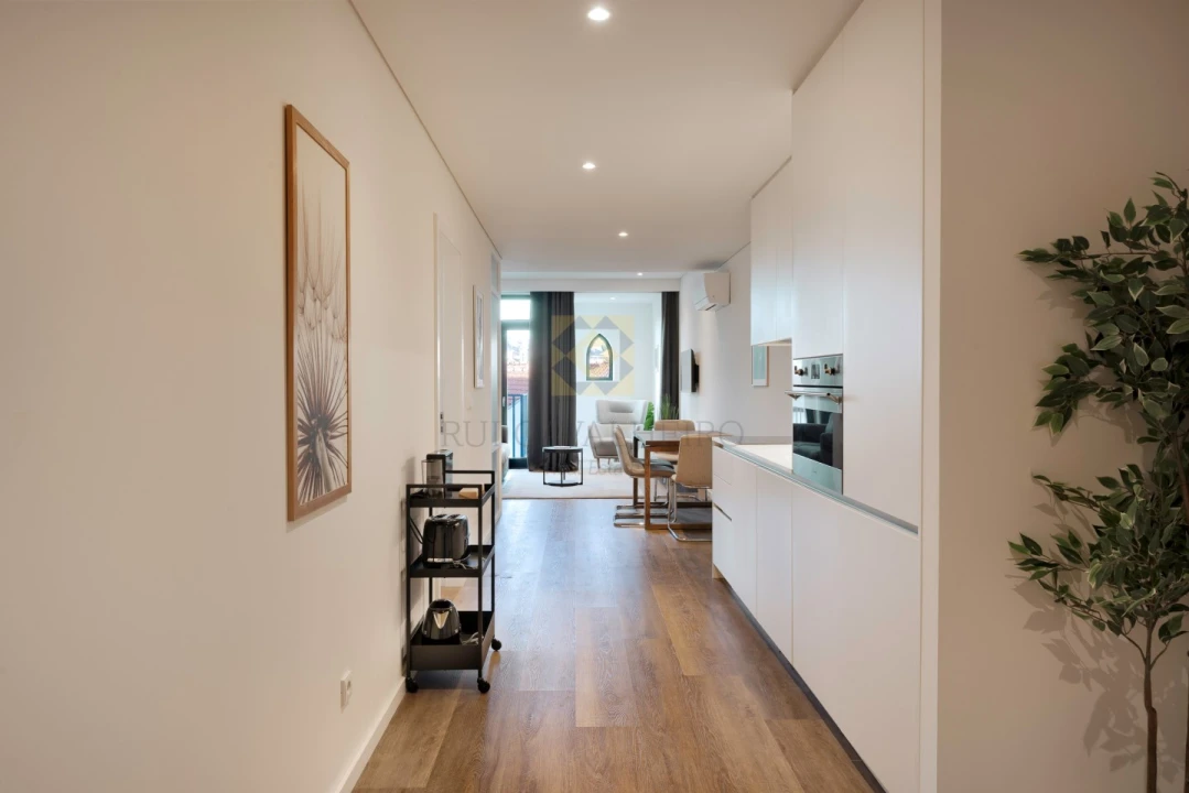 Apartamento T2 para Venda em Cedofeita, Santo Ildefonso, Sé, Miragaia, São Nicolau e Vitória Foto 1