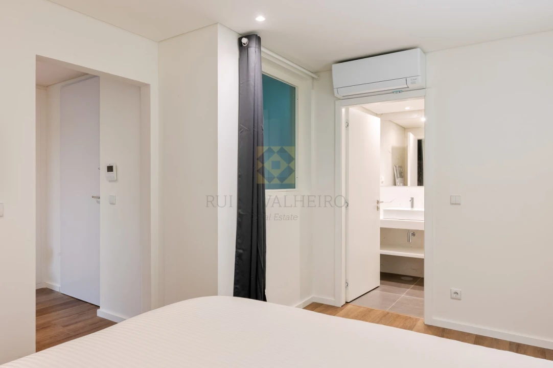 Apartamento T2 para Venda em Cedofeita, Santo Ildefonso, Sé, Miragaia, São Nicolau e Vitória Foto 37