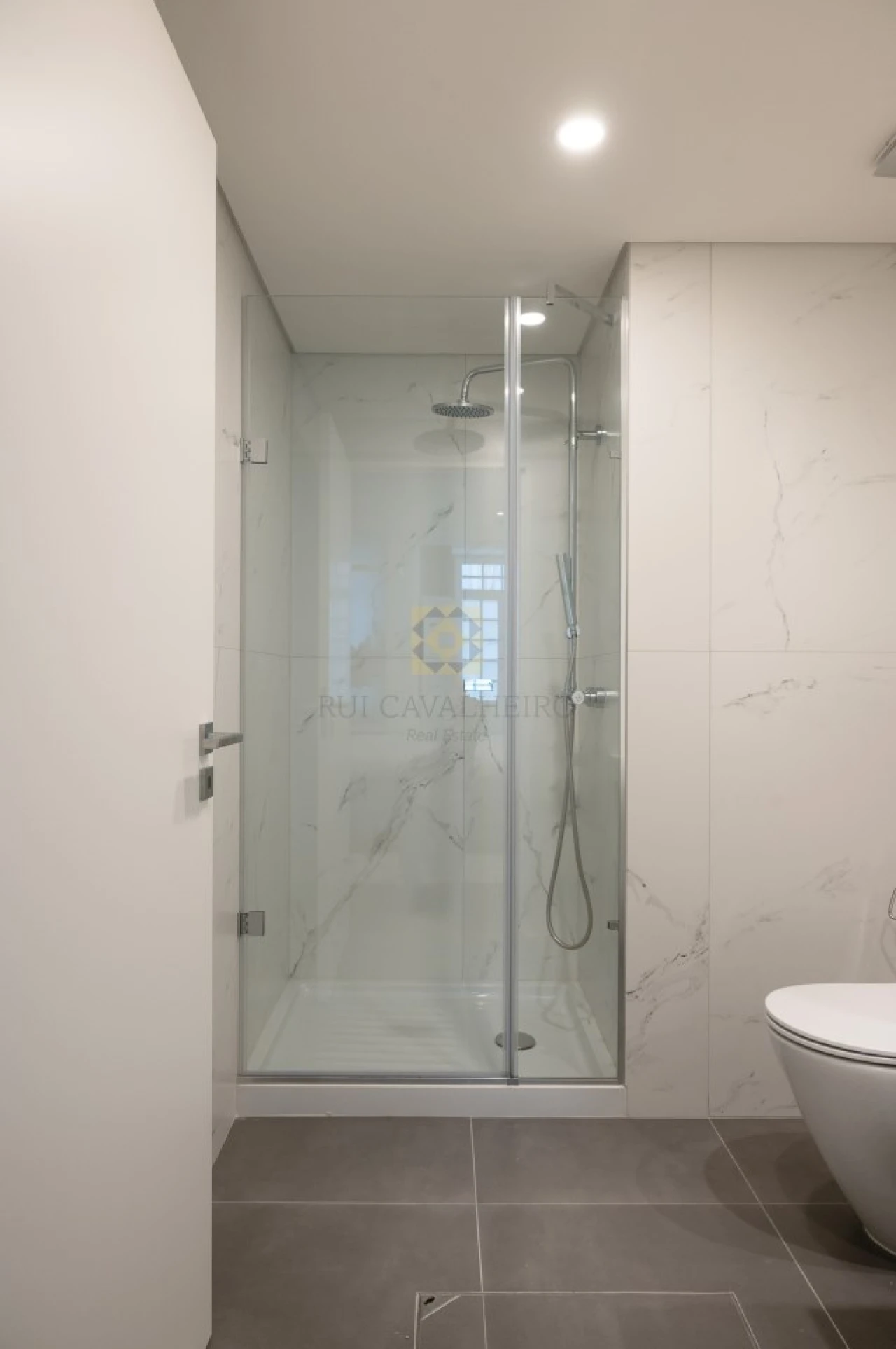 Apartamento T2 para Venda em Cedofeita, Santo Ildefonso, Sé, Miragaia, São Nicolau e Vitória Foto 19