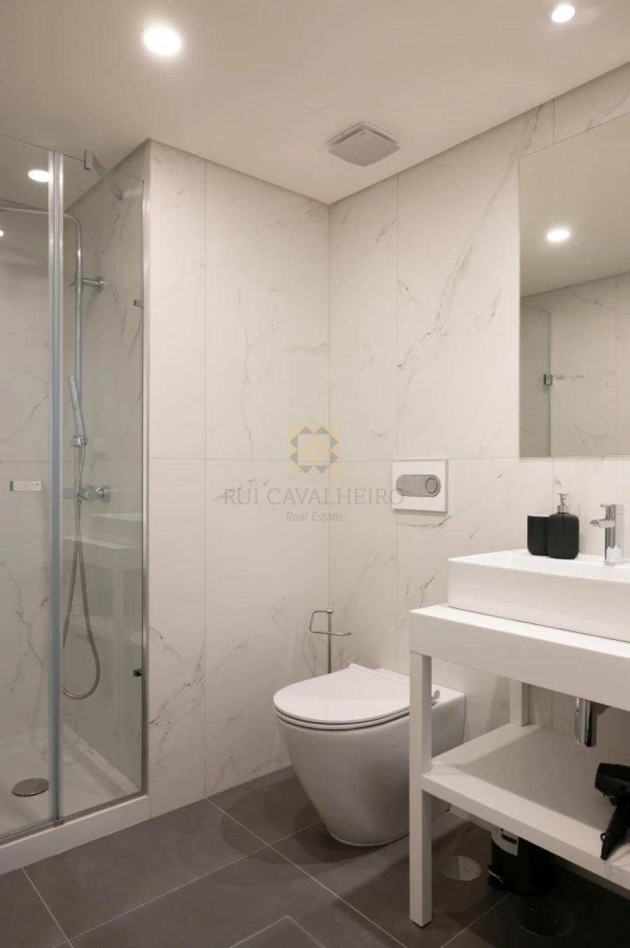 Apartamento T2 para Venda em Cedofeita, Santo Ildefonso, Sé, Miragaia, São Nicolau e Vitória Foto 20