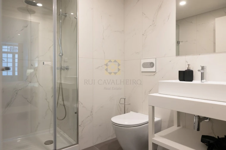 Apartamento T2 para Venda em Cedofeita, Santo Ildefonso, Sé, Miragaia, São Nicolau e Vitória Foto 21