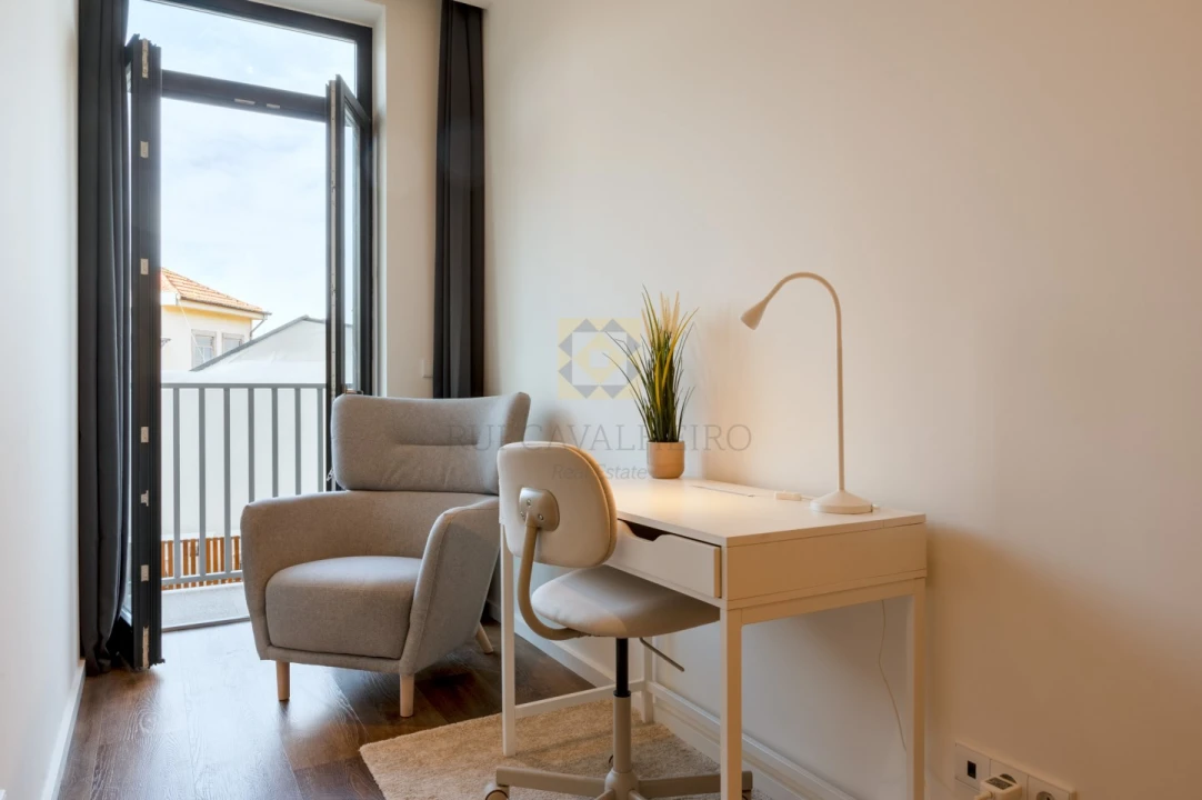 Apartamento T2 para Venda em Cedofeita, Santo Ildefonso, Sé, Miragaia, São Nicolau e Vitória Foto 29