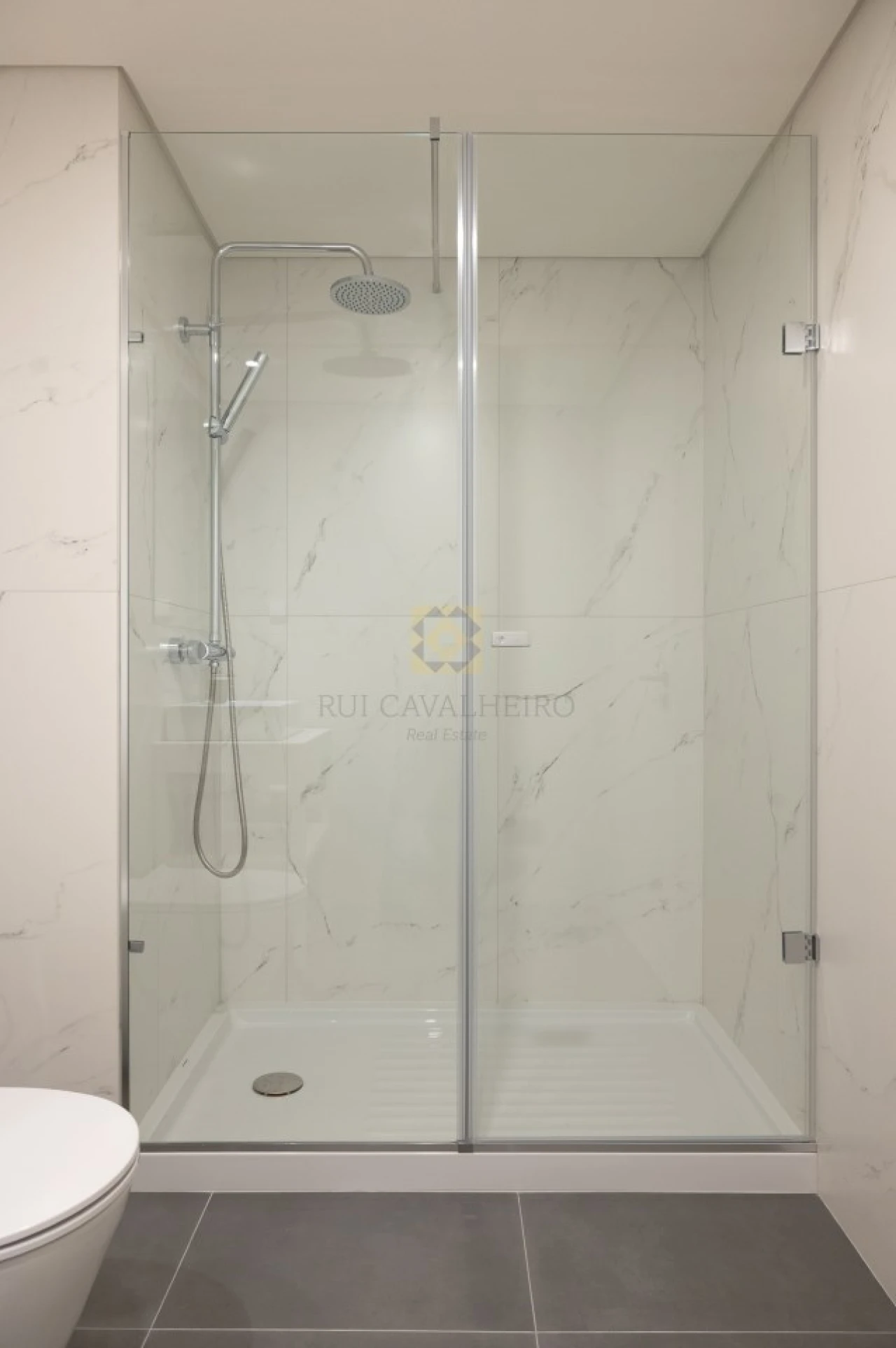 Apartamento T2 para Venda em Cedofeita, Santo Ildefonso, Sé, Miragaia, São Nicolau e Vitória Foto 32
