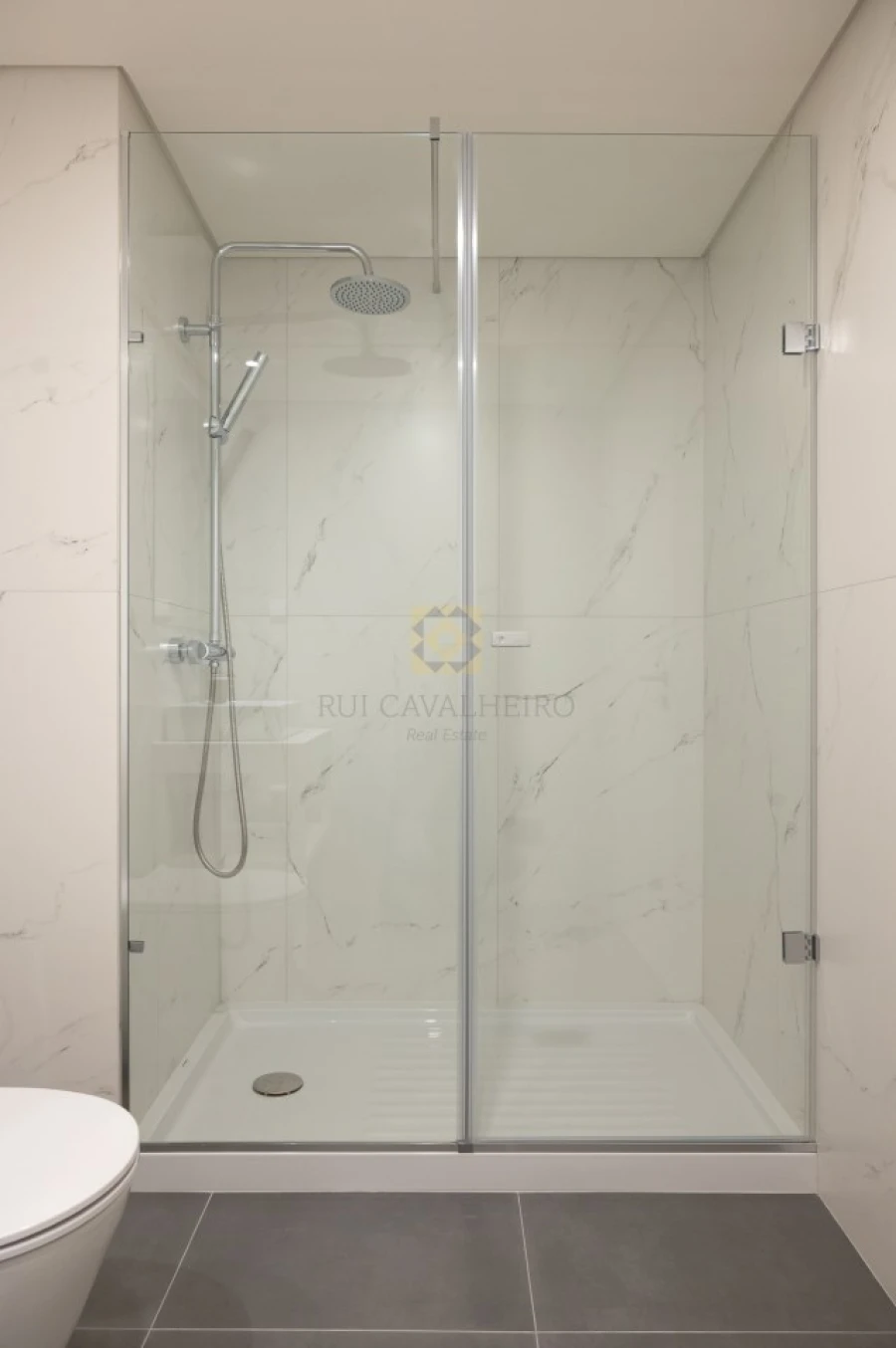 Apartamento T2 para Venda em Cedofeita, Santo Ildefonso, Sé, Miragaia, São Nicolau e Vitória Foto 32
