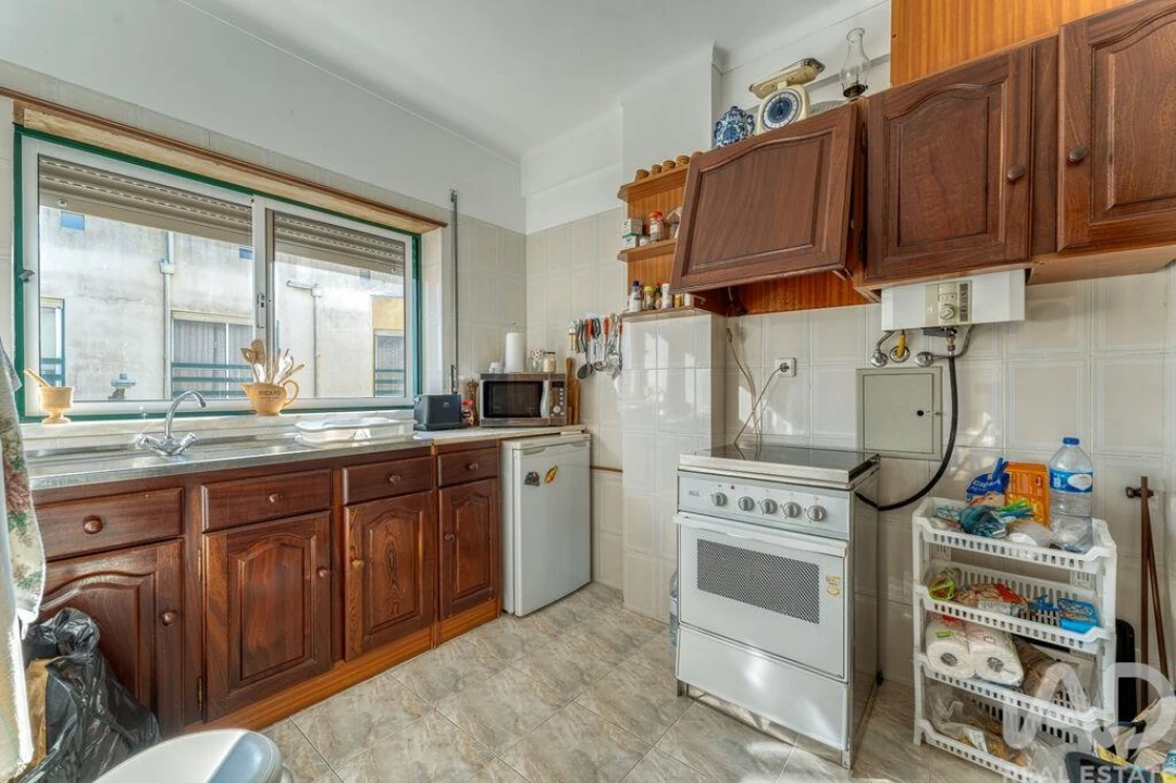 Apartamento T2 para Venda em Caranguejeira Foto 9