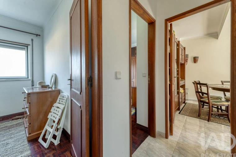 Apartamento T2 para Venda em Caranguejeira Foto 15