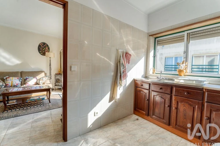 Apartamento T2 para Venda em Caranguejeira Foto 8