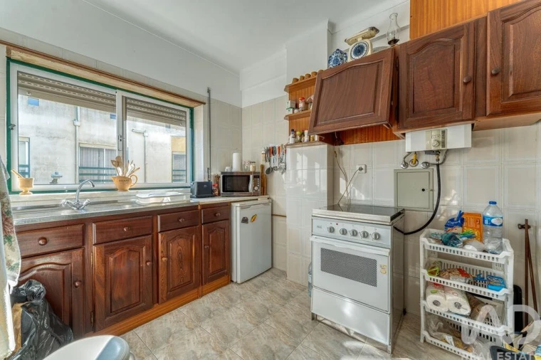 Apartamento T2 para Venda em Caranguejeira Foto 9