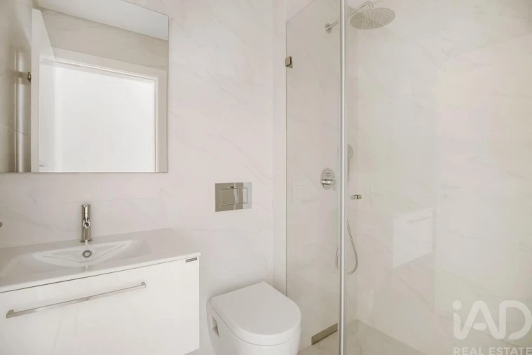 Apartamento T2 para Venda em Arroios Foto 16