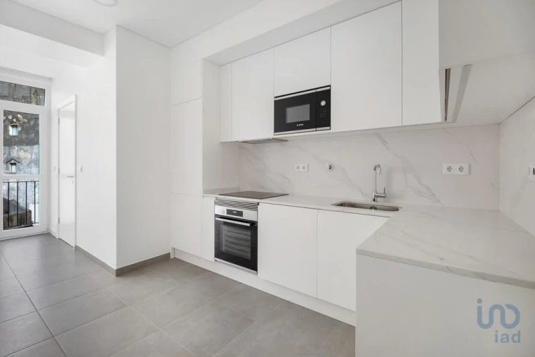 Apartamento T2 para Venda em Arroios Foto 4