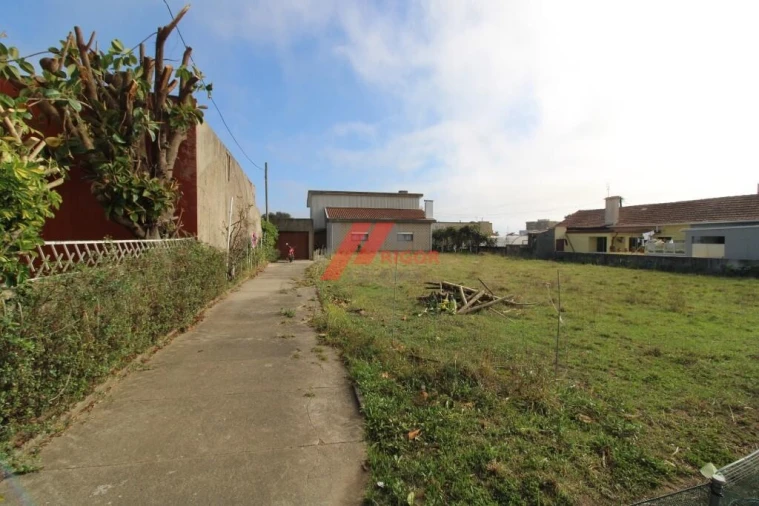 Moradia T5 para Venda em Azurara