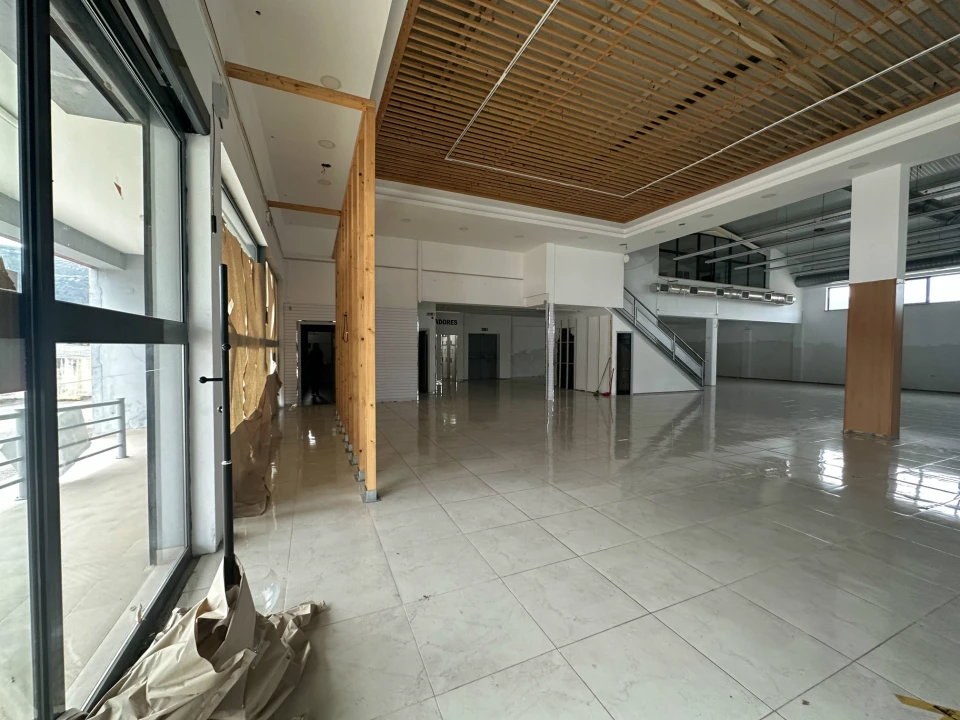 Armazém para Venda em Minde Foto 6