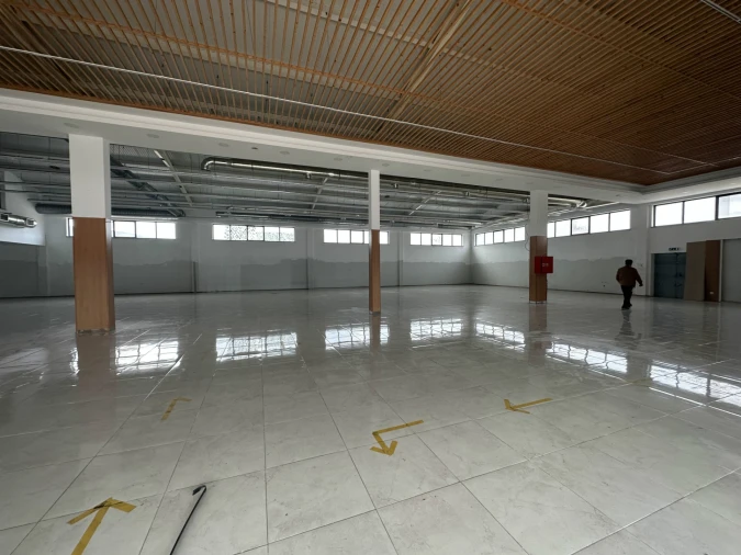 Armazém para Venda em Minde Foto 5