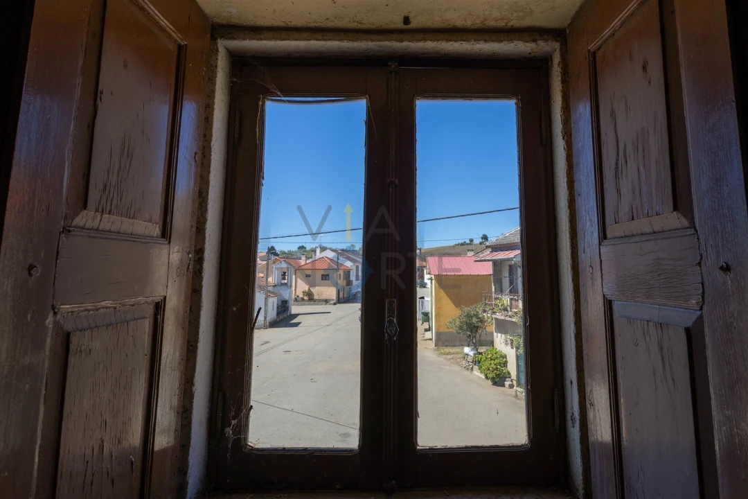 Moradia T7 para Venda em Castro Vicente Foto 21