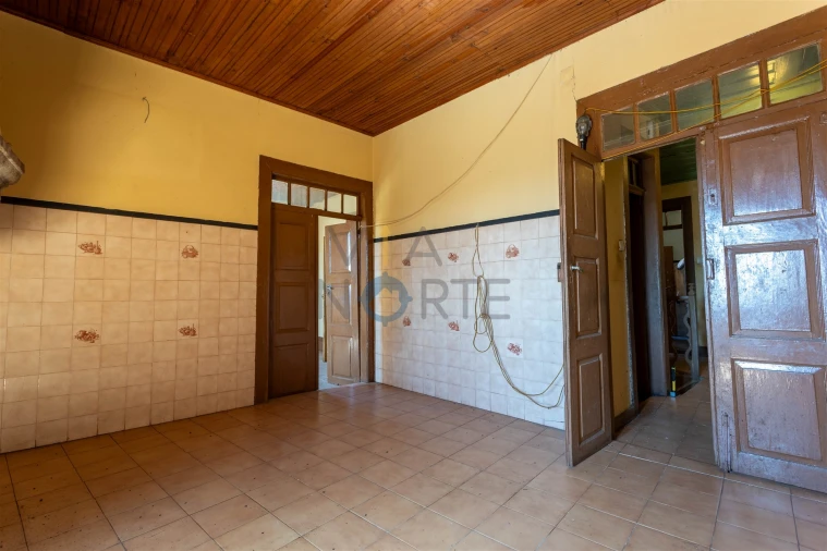 Moradia T7 para Venda em Castro Vicente Foto 15