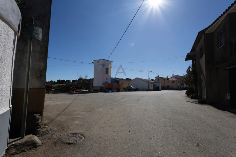 Moradia T7 para Venda em Castro Vicente Foto 7