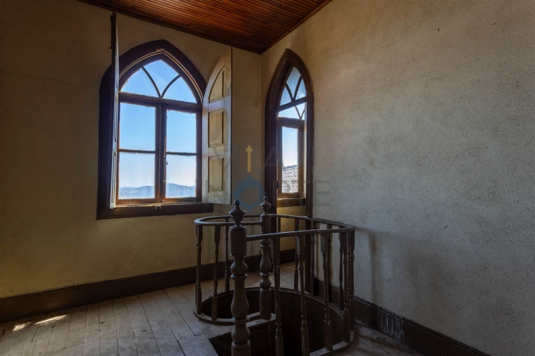 Moradia T7 para Venda em Castro Vicente Foto 27