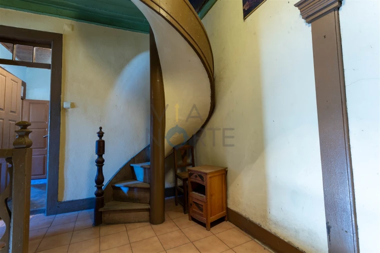 Moradia T7 para Venda em Castro Vicente Foto 26