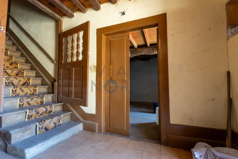 Moradia T7 para Venda em Castro Vicente Foto 8