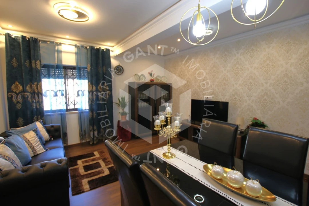 Apartamento T1 para Venda em Laranjeiro e Feijó Foto 31