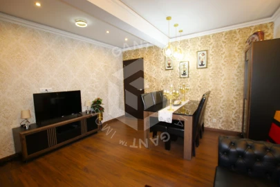 Apartamento T1 para Venda em Laranjeiro e Feijó