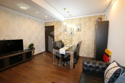Apartamento T1 para Venda em Laranjeiro e Feijó