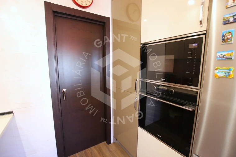 Apartamento T1 para Venda em Laranjeiro e Feijó Foto 6