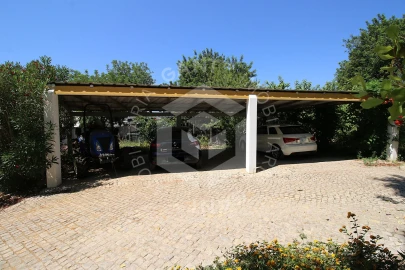 Moradia T5 para Venda em Conceição e Estoi