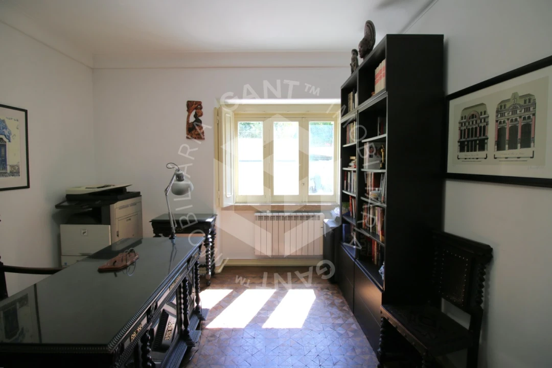 Moradia T7 para Venda em Alvalade Foto 12