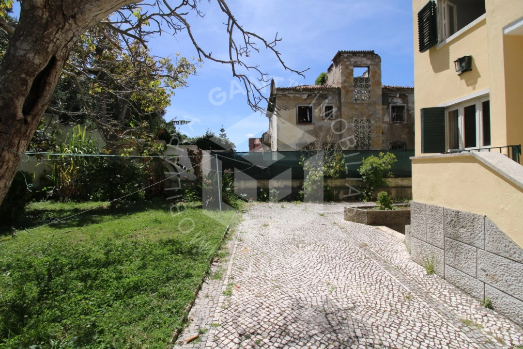 Moradia T7 para Venda em Alvalade Foto 86