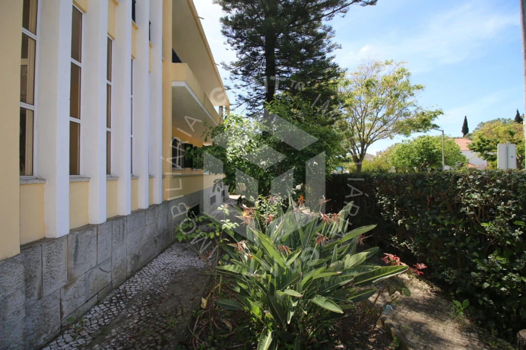 Moradia T7 para Venda em Alvalade Foto 97