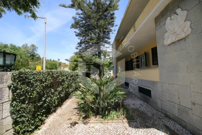 Moradia T7 para Venda em Alvalade