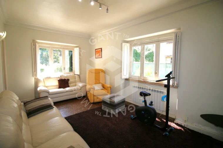 Moradia T7 para Venda em Alvalade Foto 23