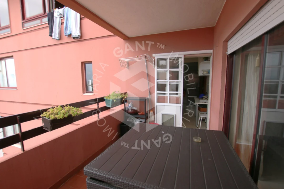 Apartamento T2 para Venda em Costa da Caparica Foto 2