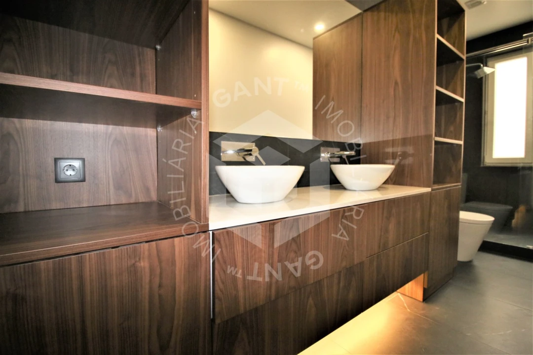 Apartamento T4 para Venda em Areeiro Foto 19