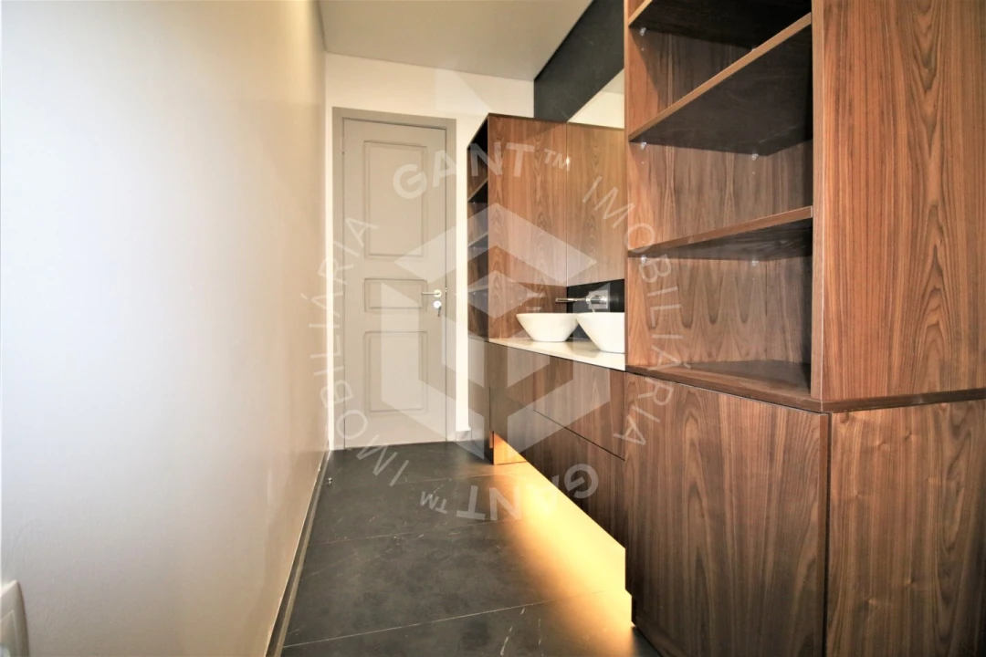 Apartamento T4 para Venda em Areeiro Foto 20