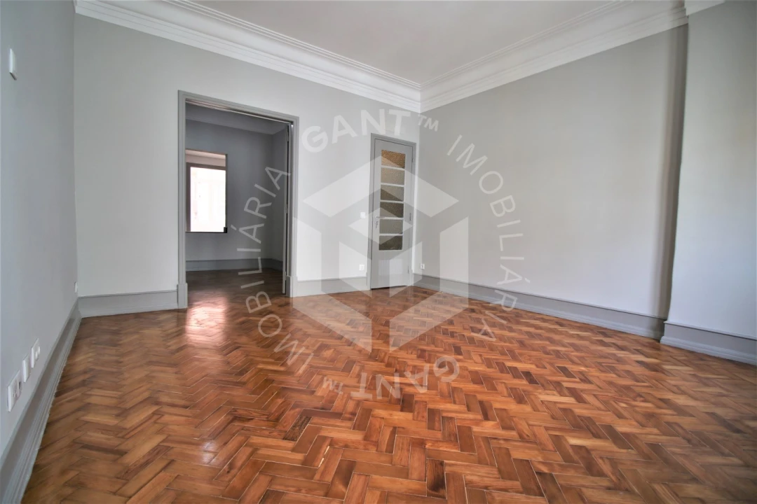 Apartamento T4 para Venda em Areeiro Foto 36