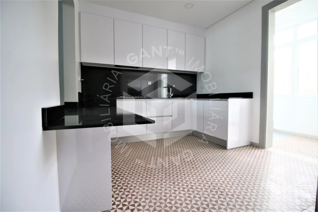 Apartamento T4 para Venda em Areeiro Foto 39