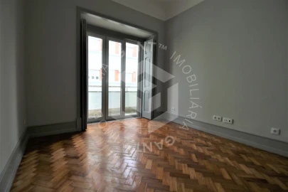Apartamento T4 para Venda em Areeiro